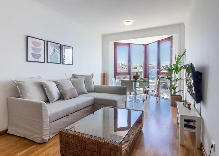 Cliff Canteras Apartment *