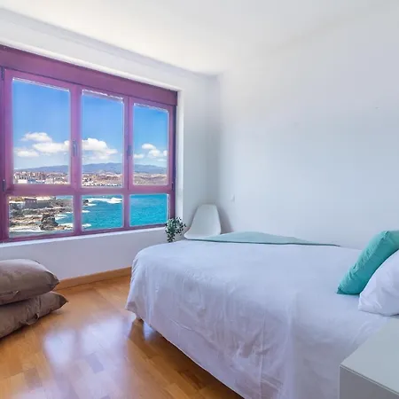 Cliff Canteras Apartment
