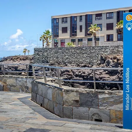 Cliff Canteras Apartment *